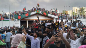 ছাত্র আন্দোলন ও শেখ হাসিনার পতন: একটি নতুন যুগের সূচনা?